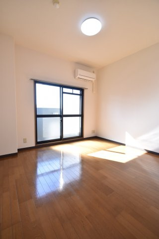 大阪市都島区東野田町４丁目の賃貸マンションの居間・リビング