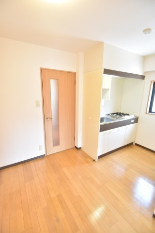 大阪市都島区東野田町４丁目の賃貸マンションの居間・リビング
