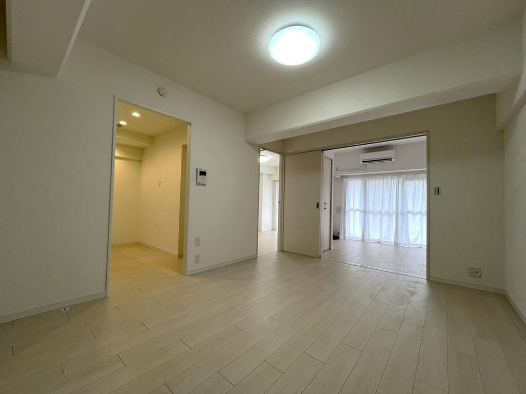 青梅市野上町４丁目の中古マンションの居間・リビング