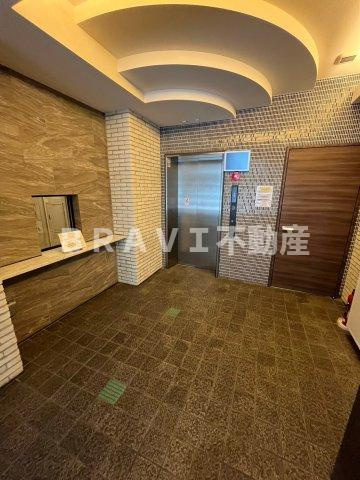 HS梅田EAST　BRAVI不動産のロビー|【HS梅田EAST】清潔なロビーです