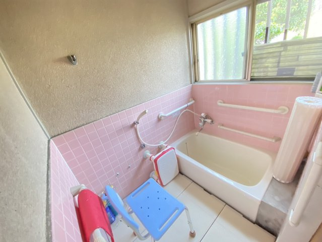 板屋町貸店舗の浴室