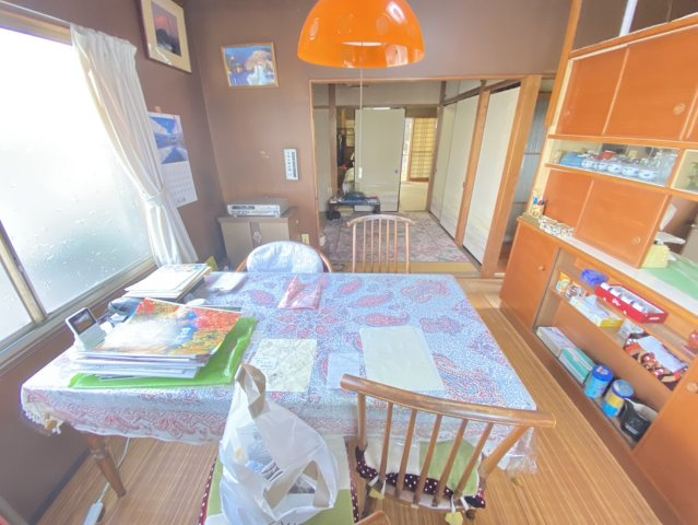 板屋町貸店舗の居間・リビング