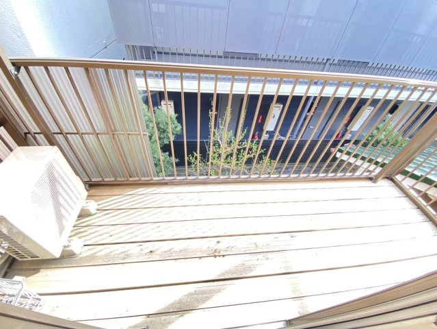板屋町貸店舗のバルコニー