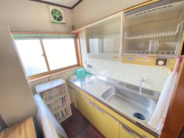 板屋町貸店舗の居間・リビング