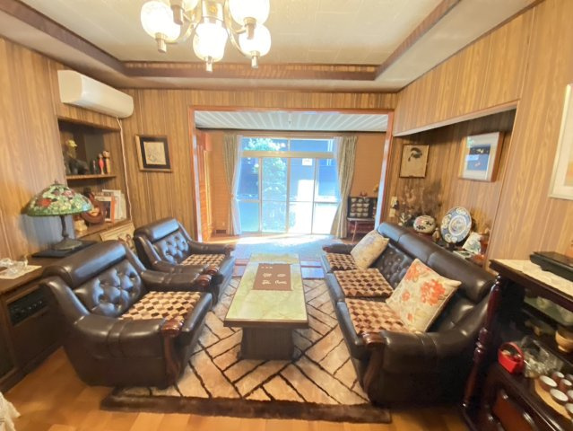 板屋町貸店舗の洋室