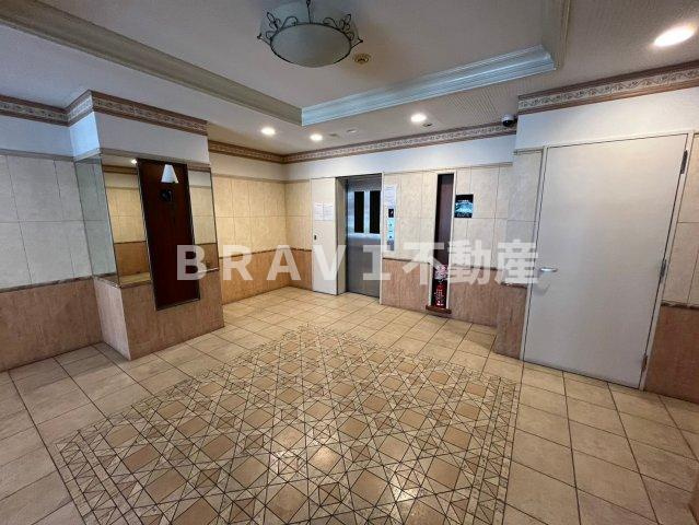 エスリード南森町駅前　BRAVI不動産のロビー|【エスリード南森町駅前】ロビーです