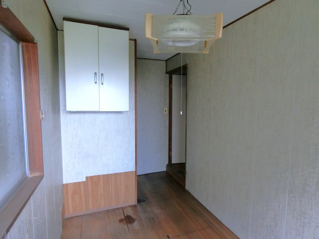 大網戸建の洋室