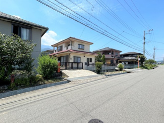 【前面道路含む現地写真】 | 前面道路：東側(公道)