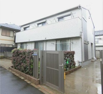 【外観】 | ラ・ペジーブル | 落ち着いた雰囲気。