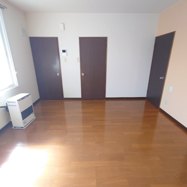 コーポ東園７の居間・リビング