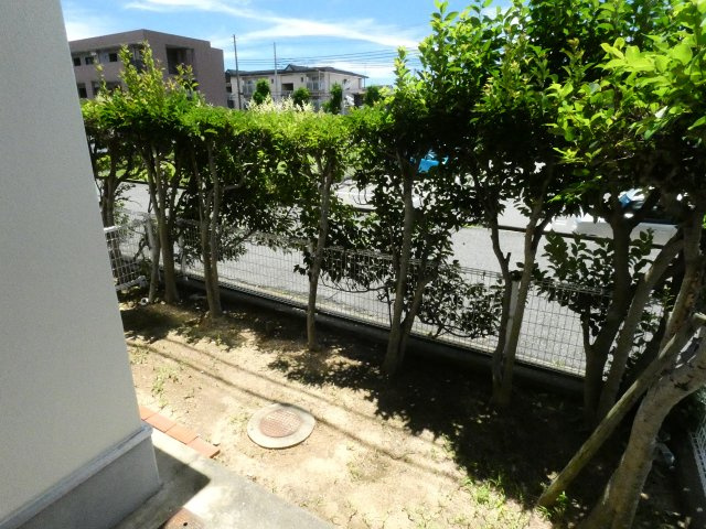 ファニータウン藤澤の庭