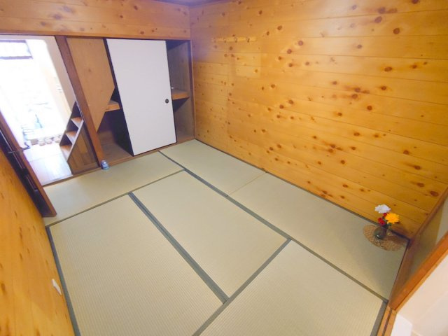 【寝室】 | テラス逆瀬川