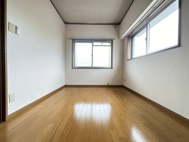 メゾンふだばの洋室