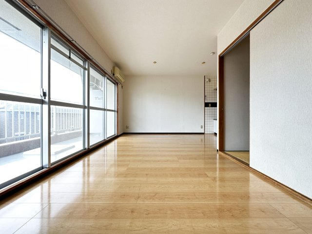 ロゼ2の居間・リビング