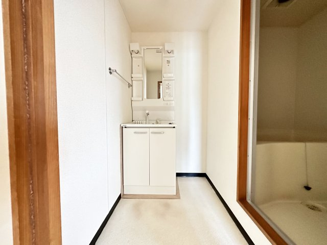 ロゼ2の独立洗面台