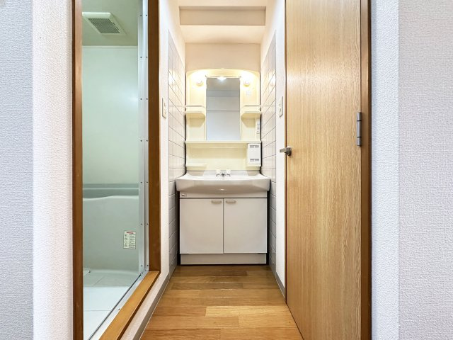 カスティージョYの独立洗面台