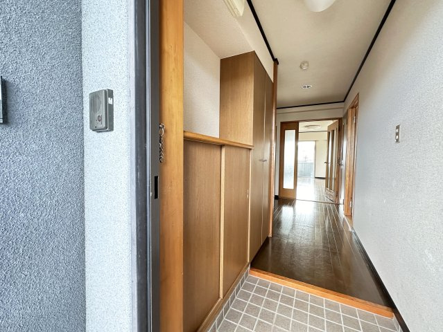 カーサM1の玄関