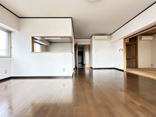 カーサM1の居間・リビング