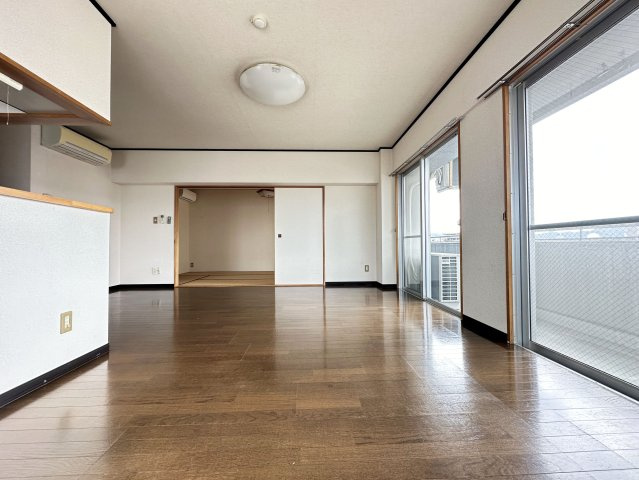 カーサM1の居間・リビング