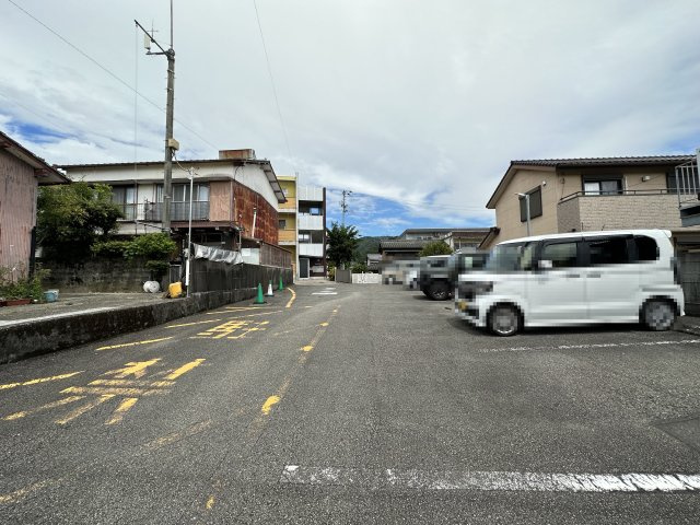 ラ・ヴィスタの駐車場