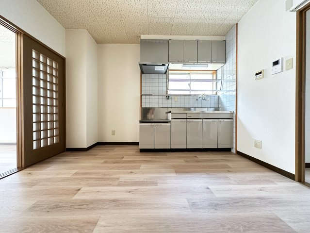 パークサイド葛島の居間・リビング