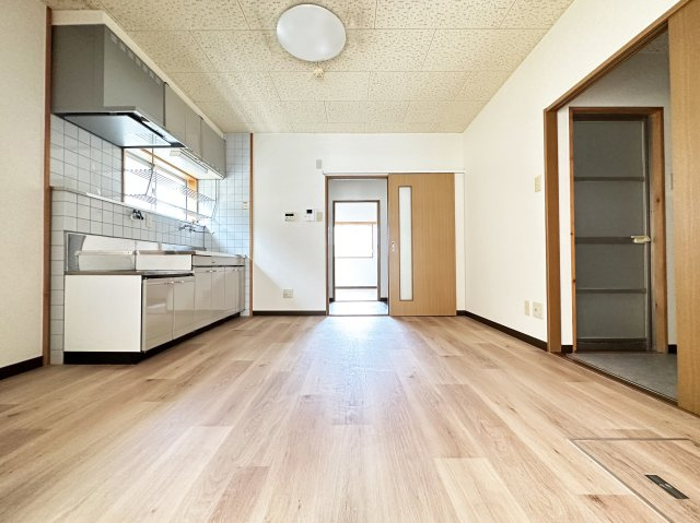 パークサイド葛島の居間・リビング