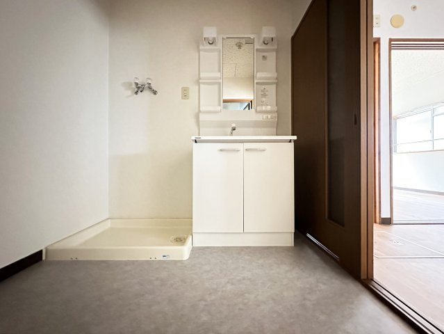 パークサイド葛島の独立洗面台