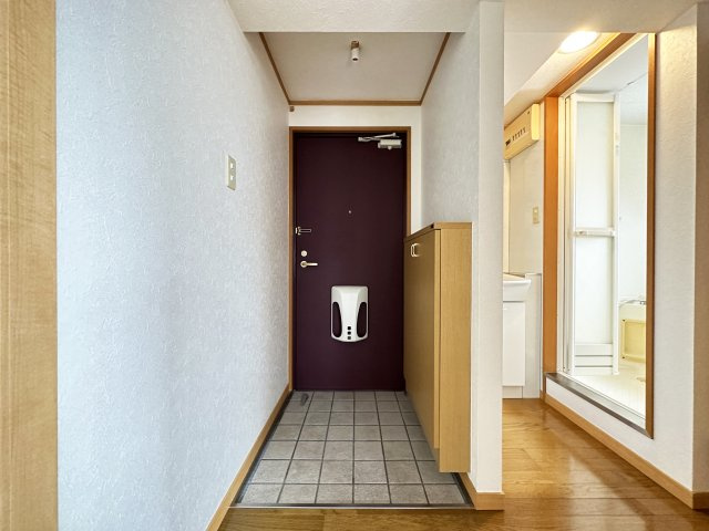 ネオクレメントの玄関