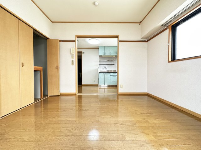 ネオクレメントの居間・リビング