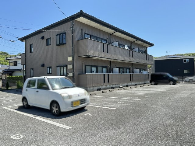 ミルキーハウス 南棟の外観