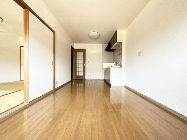 ミルキーハウス 南棟の居間・リビング