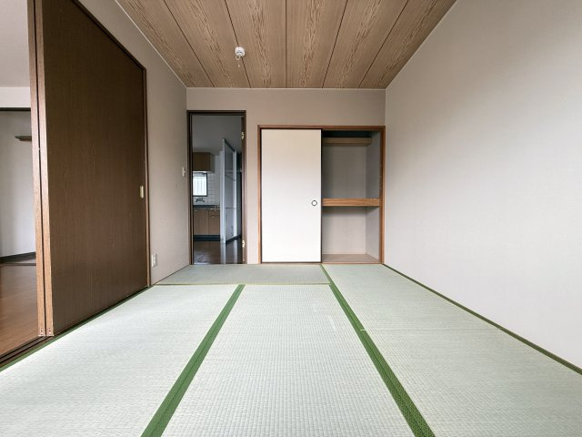 サンサンハイツⅡの和室