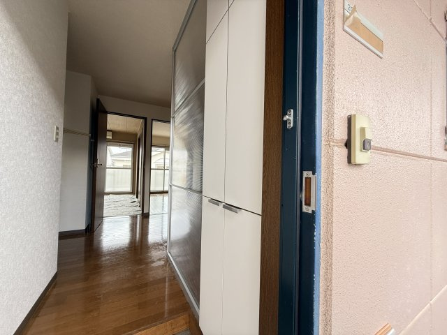 サンサンハイツⅡの玄関