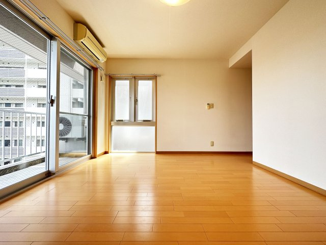 アスターハウス新本町の洋室|スタンダードな洋室です
