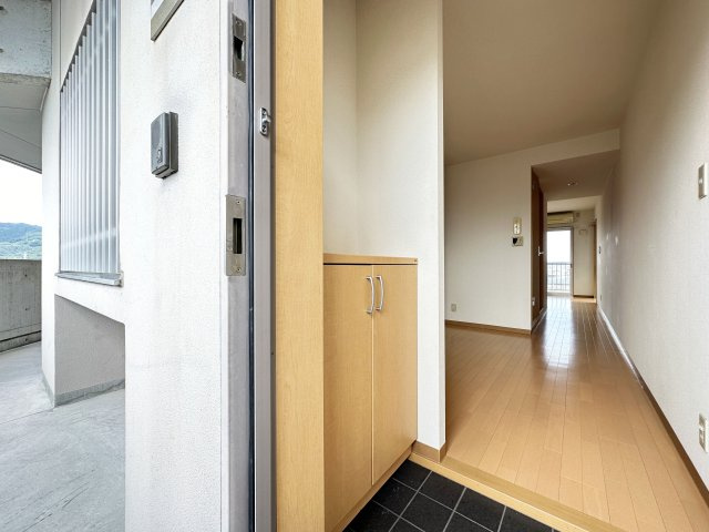 アスターハウス新本町の玄関|きれいな玄関です