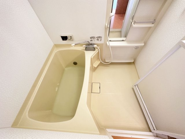 アスターハウス新本町の浴室|落ち着いた空間のお風呂です