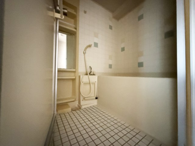 ジョンブルハウスの浴室