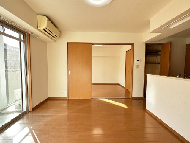 カサブランカの居間・リビング