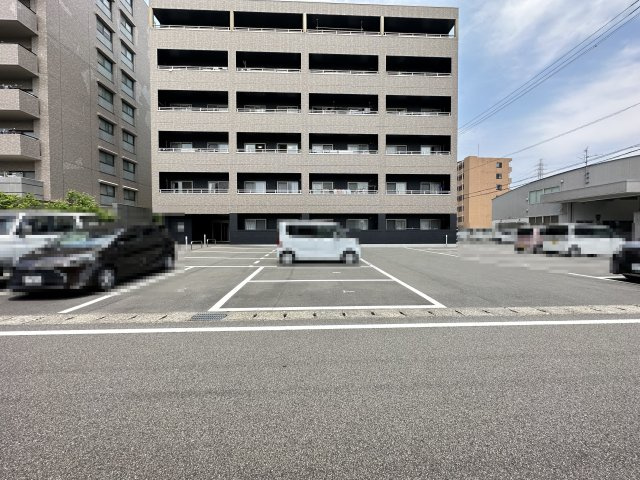 リベルテ・パレⅠの駐車場