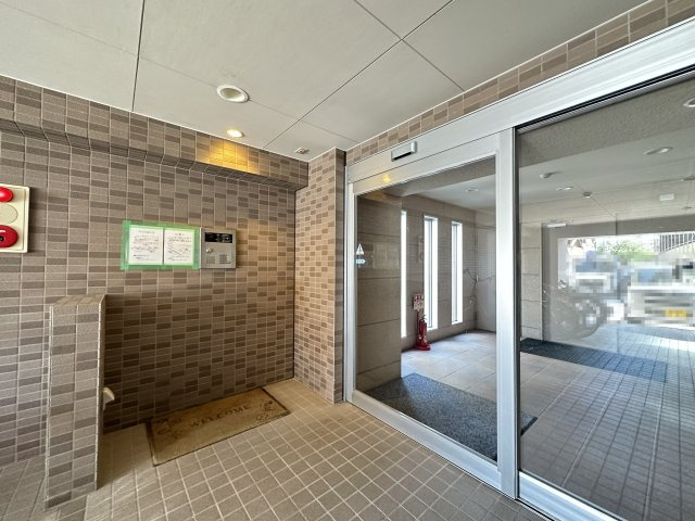 ロイヤルリバーのエントランス