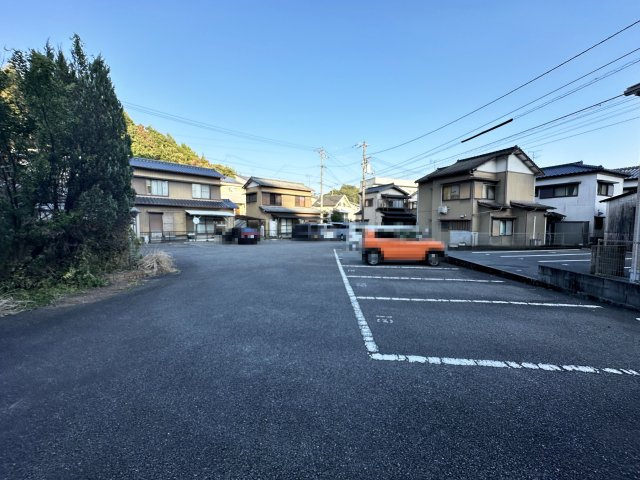 カーサ･フェリーチェ(棟割)の駐車場