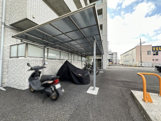 ルガーノⅢの駐車場