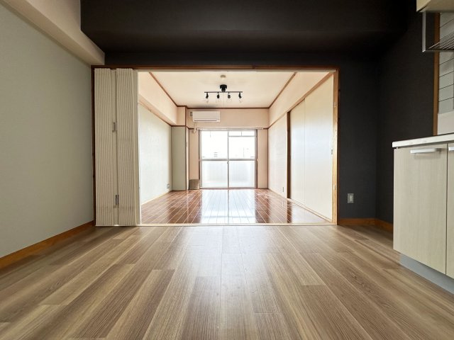 パステルシティーの居間・リビング|こちらの居間で趣味の時間をお楽しみください