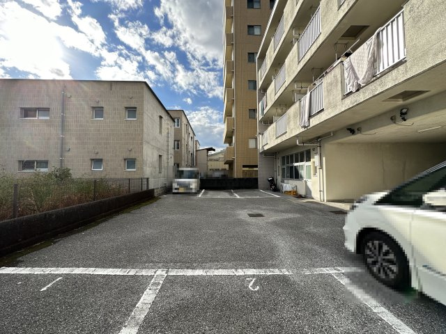 パステルシティーの駐車場|駐車場に車を止められます