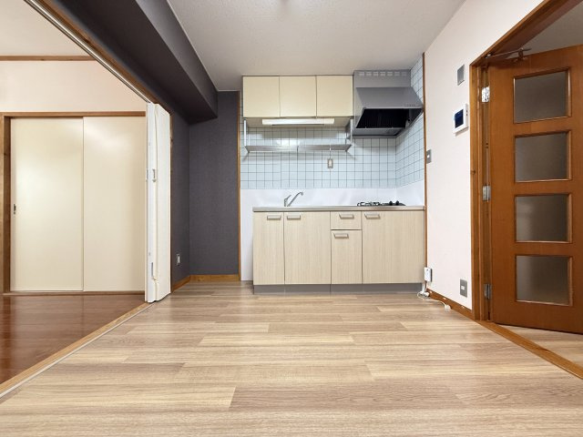 パステルシティーの居間・リビング|きれいなキッチンです