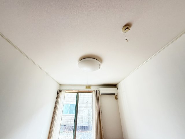 サンハイム C棟の居間・リビング