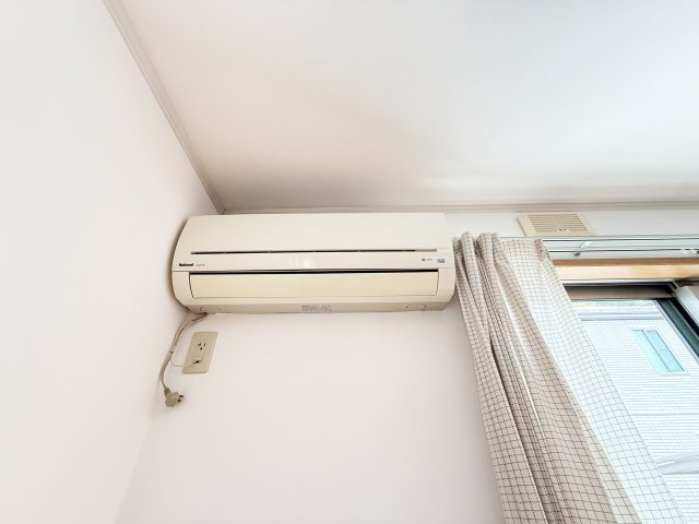 サンハイム C棟の居間・リビング