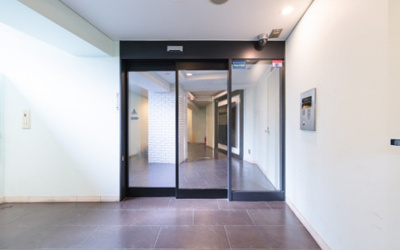 【エントランス】 | ラナップスクエア中之島公園