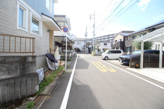 【前面道路含む現地写真】