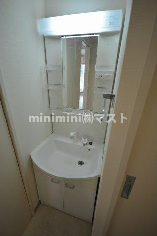 SunSunなんば弐番館の洗面所